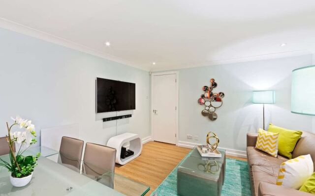 Sophisticated 2 Bed, 2 Bath apt in Angel