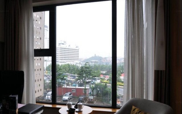 Qingdao Wushengguan Holiday Hotel