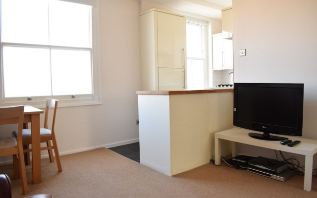 1BR - Notting Hill/Westbourne Park - FF - RGB 82545