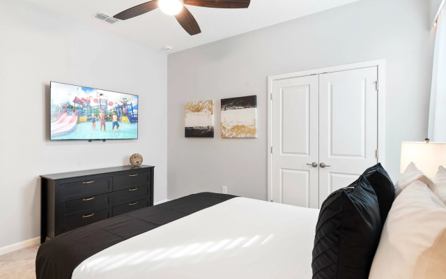 Upstay - 31-guest Home w Pool-hot Tub-cinema-games