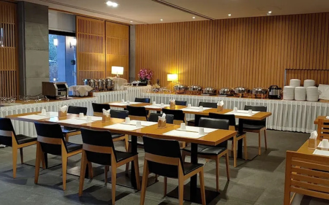Ille Inn Hotel
