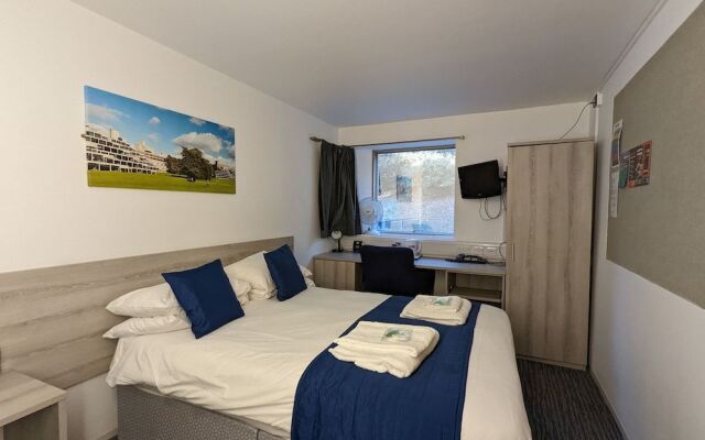 Broadview Hotel