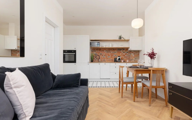 Atmospheric Apartment by Renters