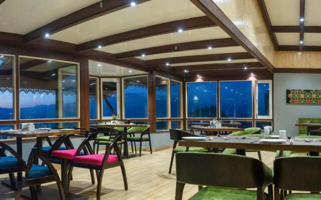 Sumitel Vista 800m from Mall Road