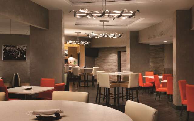 Radisson Hotel Cincinnati Riverfront