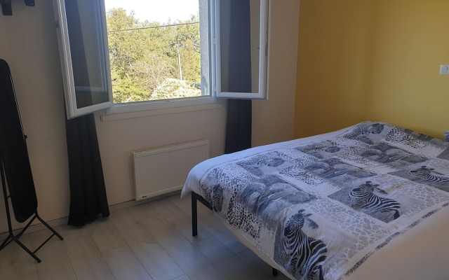 Chambre avec cuisine équipée sur demande