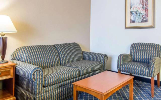 Clarion Hotel & Conference Center