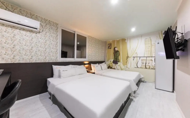 Changwon Jinhae Hotel Lrui