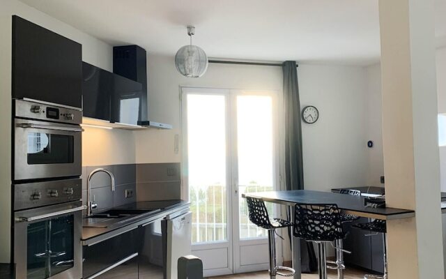 House With One Bedroom In Le Havre With Wonderful Sea View Balcony And Wifi 850 M From The Beach