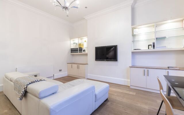 Chic 2BR apt in Kensington, Near Holland Park