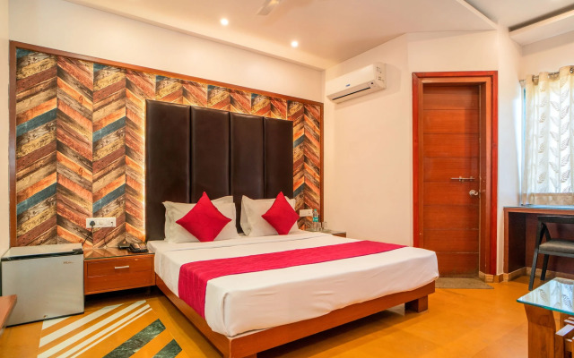 Uddhav Vilas Hotel
