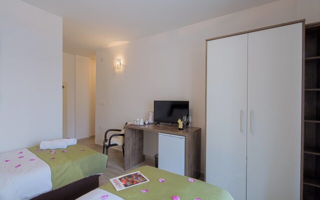 Le Marc Guest House