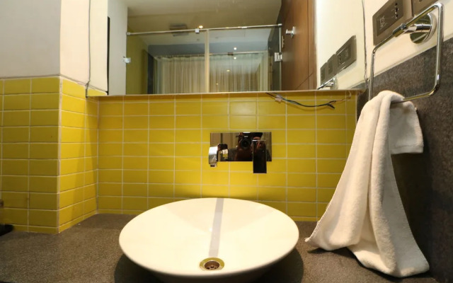 Hotel Gallery 67