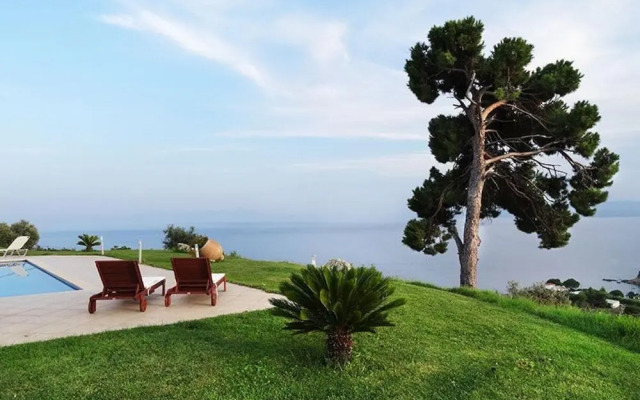 Skiathea Villas Villa B