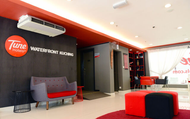 Tune Hotel - Waterfront Kuching