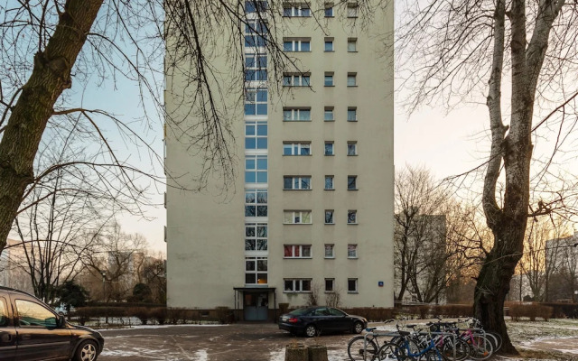 Stylish Apartment in Żoliborz by Renters