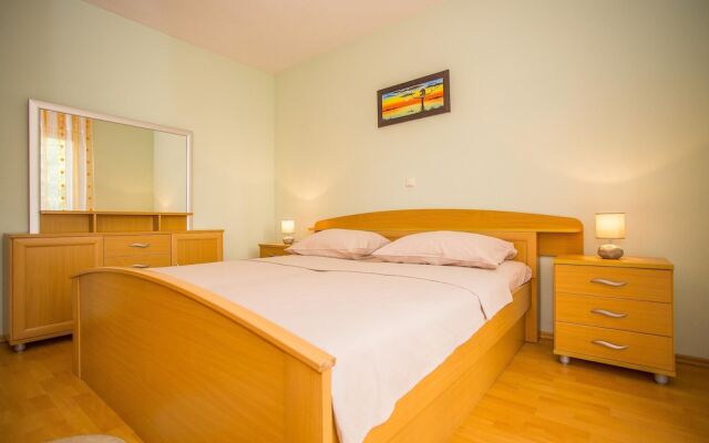 Apartment Zoki i Goga / Two Bedroom