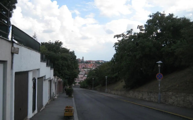 Platán apartman