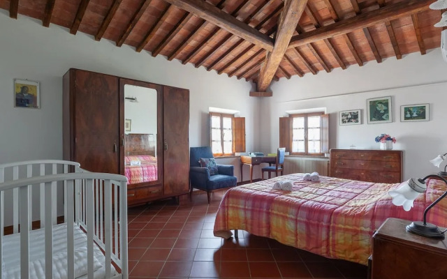 Apartment in Tuscany With Pool & BBQ