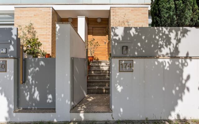 Altido Sleek House W/Balcony & 2 Terraces In Porto