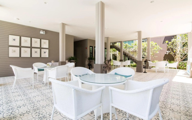 First Choice Suites By The Sea