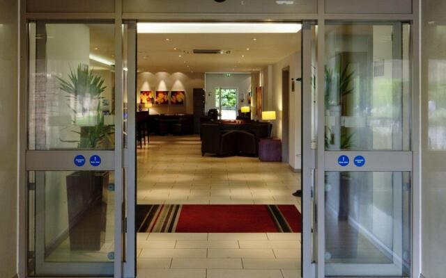 Holiday Inn Express Taunton East, an IHG Hotel