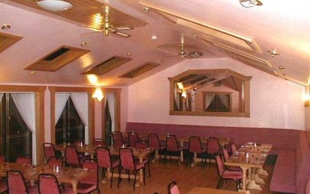 The Bessemer Hotel Carvery and Grill