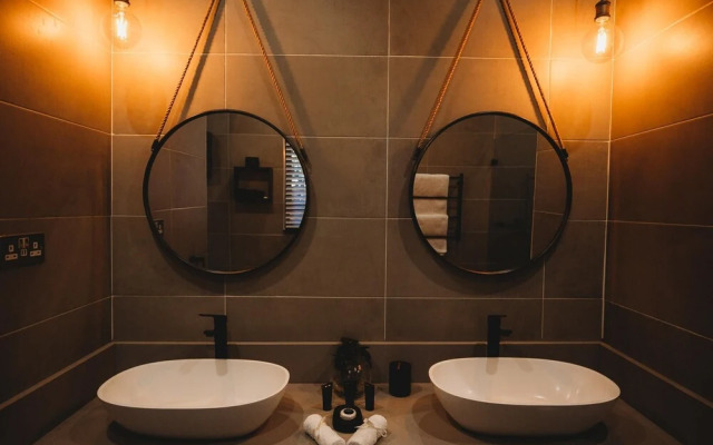 The 5 Sandalwood Lodge is Situated in Mount Pleasant - 2019