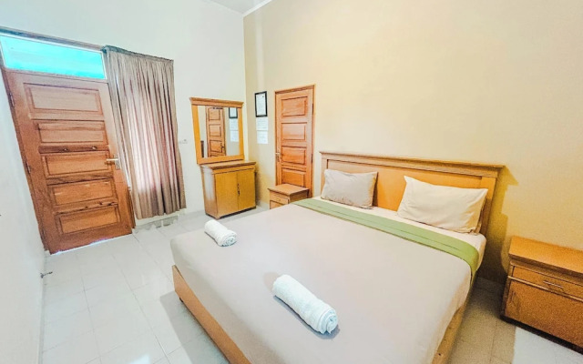 Lembah Rinjani Villa & Resto Syariah by ecommerceloka