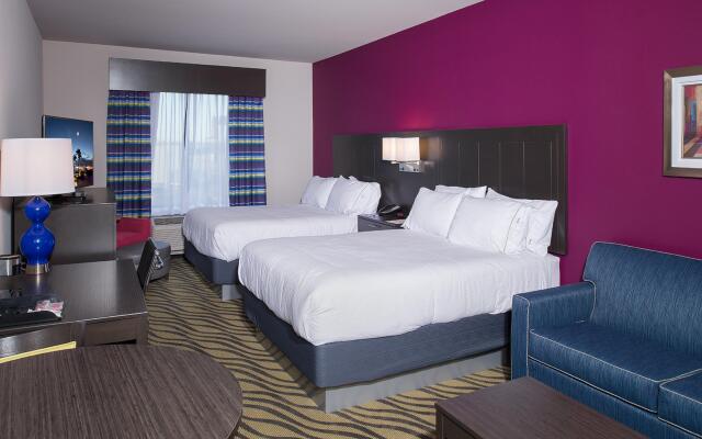 Holiday Inn Express Hutchinson by IHG