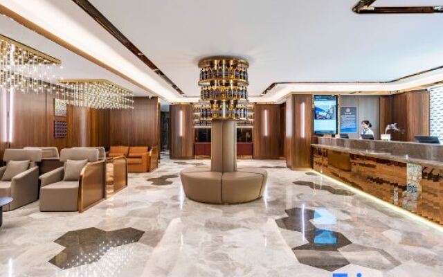 yilong Hotel (Beijing  National Library Subway Station)