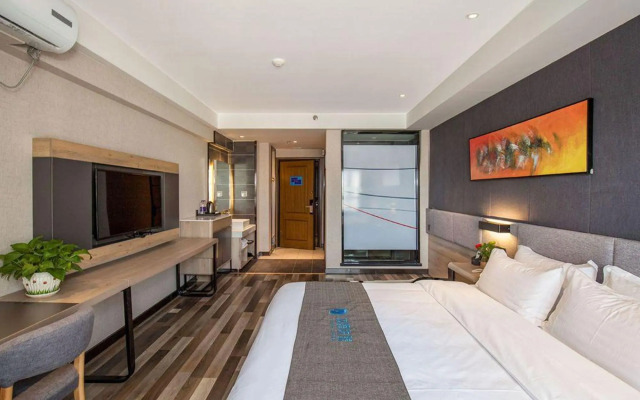 Chengyi Lianhao Hotel（Dalian Jinzhou Ruibo Center Wanda Cinema store）