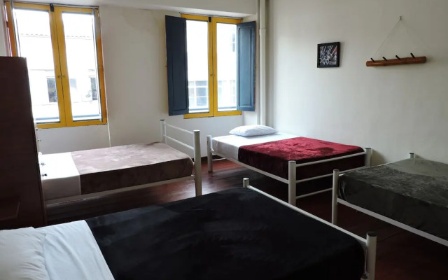 Golden Frog Mountain Hostel