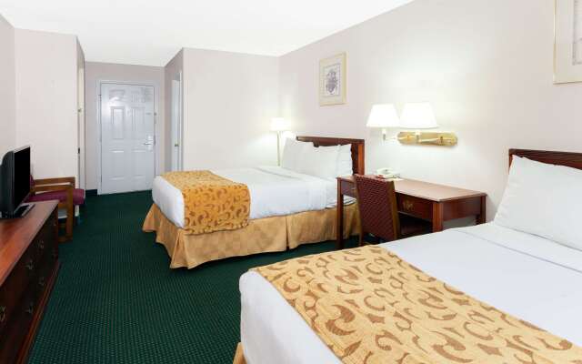 Days Inn by Wyndham Dahlonega University Area