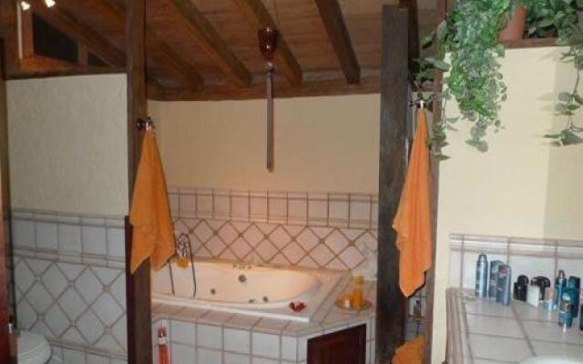 Finca Toredo Large Heated Pool,Hot Tub,Bar/Games Room,Gym,Cave, Free WiFi