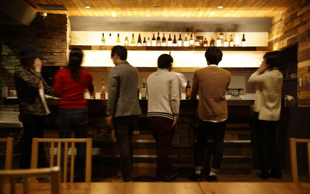 Kyou Bar Lounge & Inn