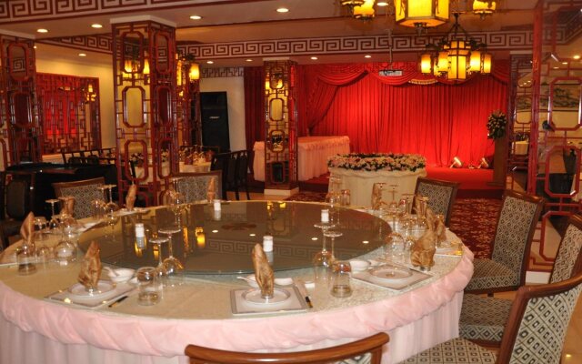 Le President Hotel