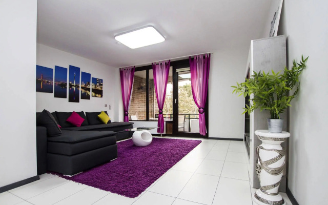 Lakeside Flat
