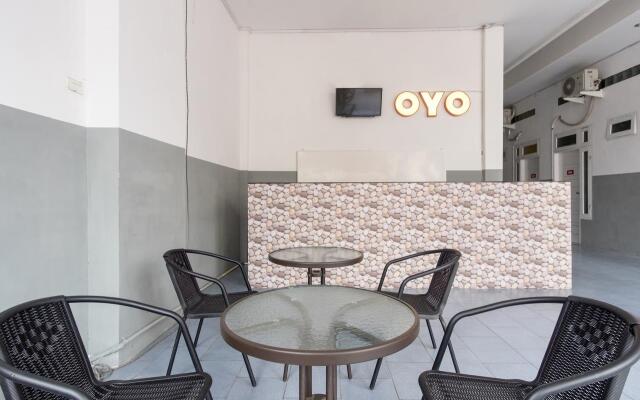 OYO 447 Hutasimo Residence