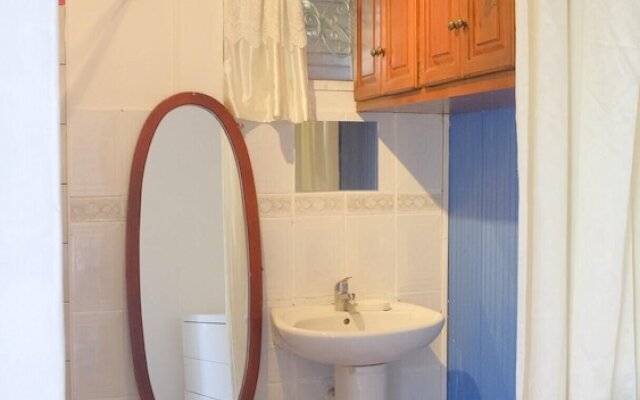 House With 2 Bedrooms in Saint Pierre, With Wonderful Mountain View, E