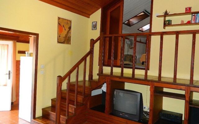 Apartments and Rooms Darinka