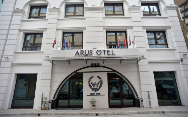 Arus Hotel