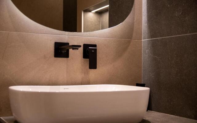 SithoniaRS Luxury Apartment 2nd Floor with Sea View