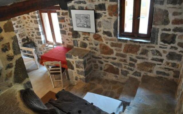 Elounda Traditional Art Suites