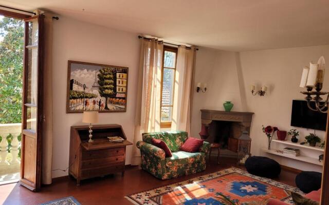 Villa Lia - Apartment in Villa with private garden and Pool