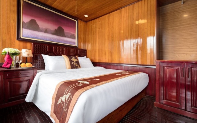 Cozy Bay Classic Cruise – Guest Rooms – Ha Long