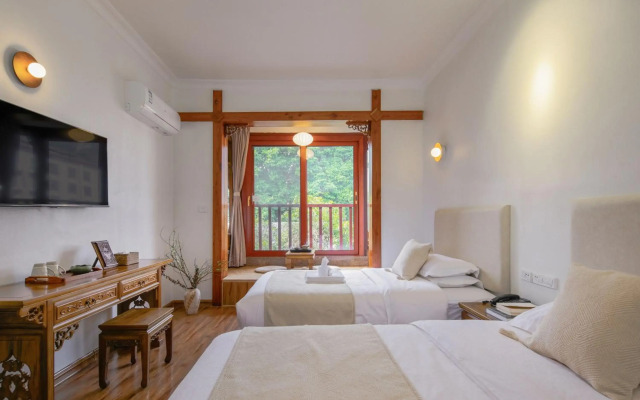 Yangshuo Riverview Hotel