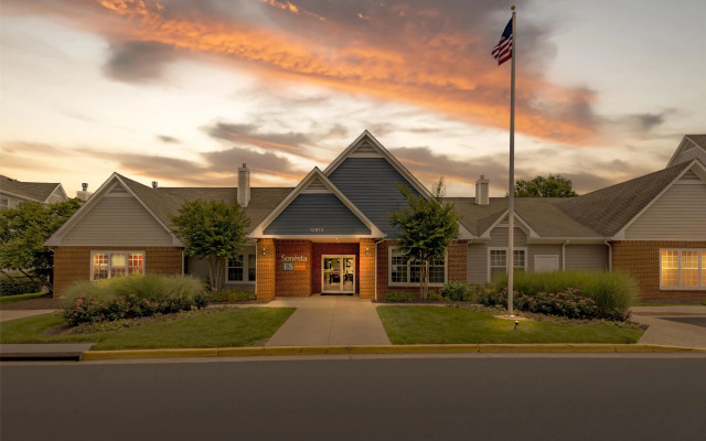 Sonesta ES Suites Fairfax Fair Lakes