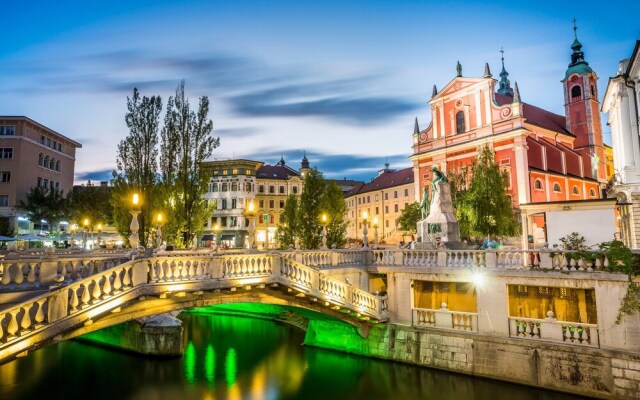 Tromostovje I In Heart of Ljubljana