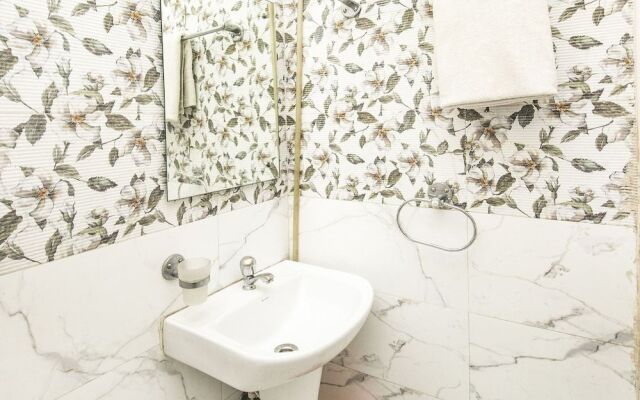 FabHotel Ghosh Villa Guest House